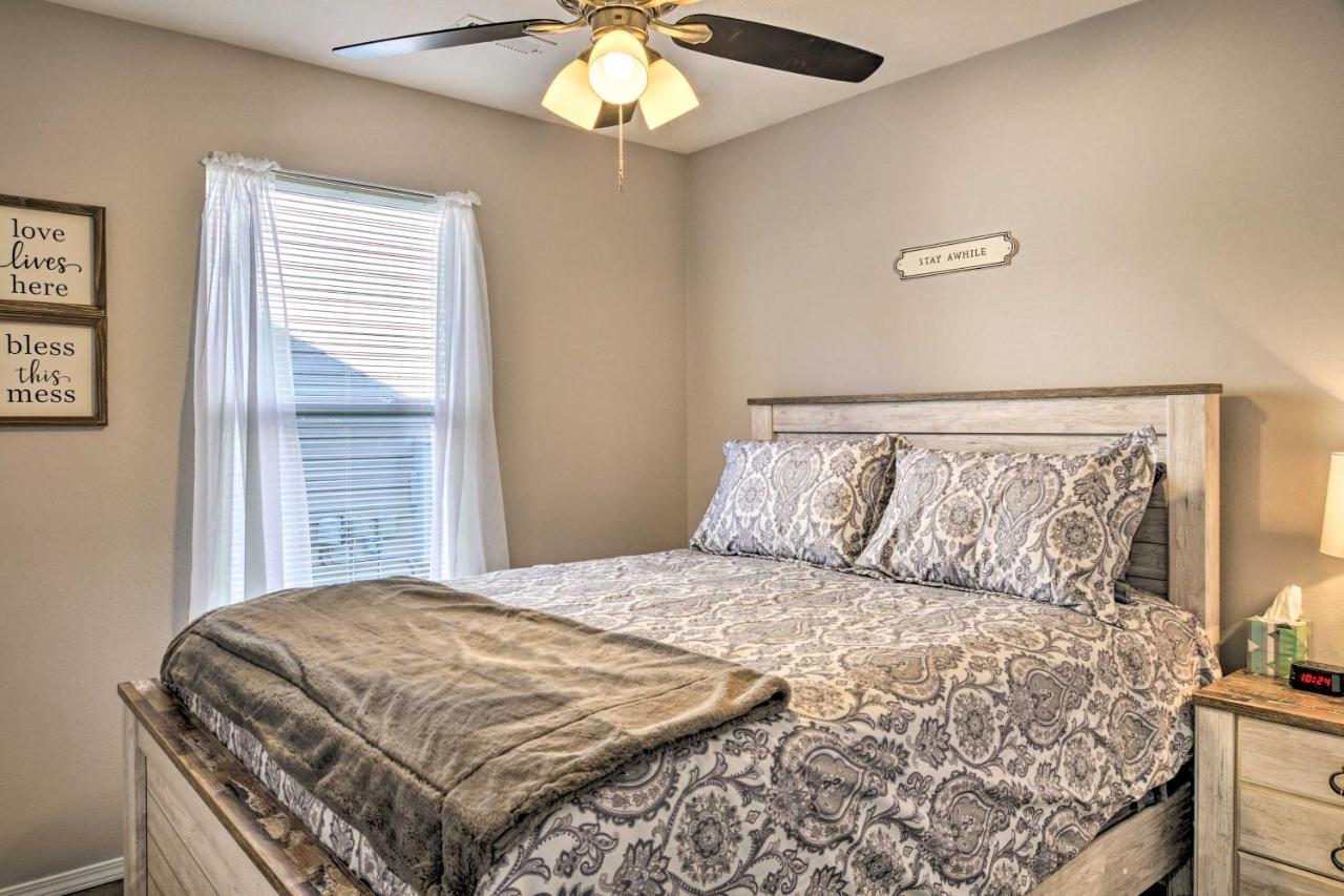 Cozy Condo With Pool Access, 5 Mi To Table Rock Lake Branson Exterior photo